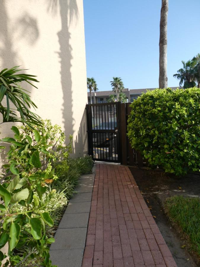 Beachside Bungalow: Surfside I #104 Саут Падре Алънд Екстериор снимка